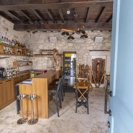 Casa Alegre * ألاتشاتي